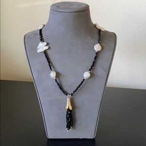 Black spinel and white pearl necklace